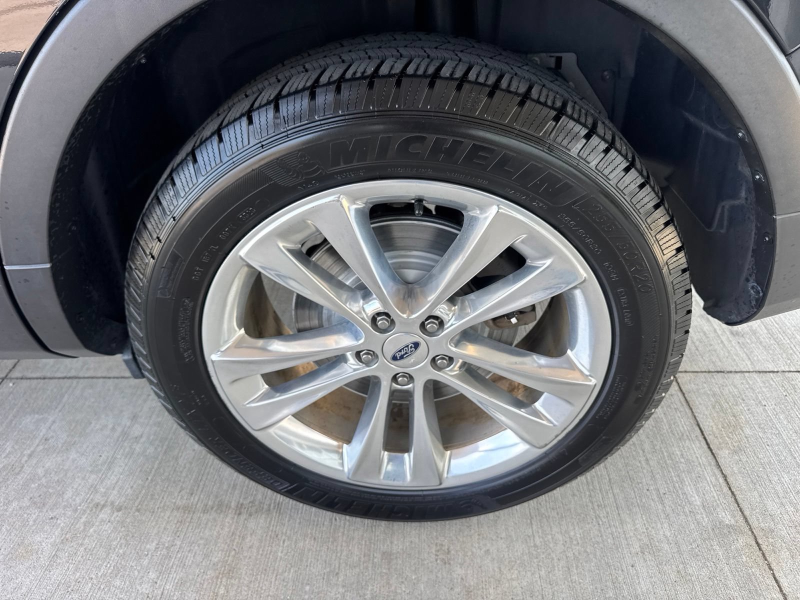 Certified 2018 Ford Explorer Limited w/ Equipment Group 301A AWD/4WD image 18