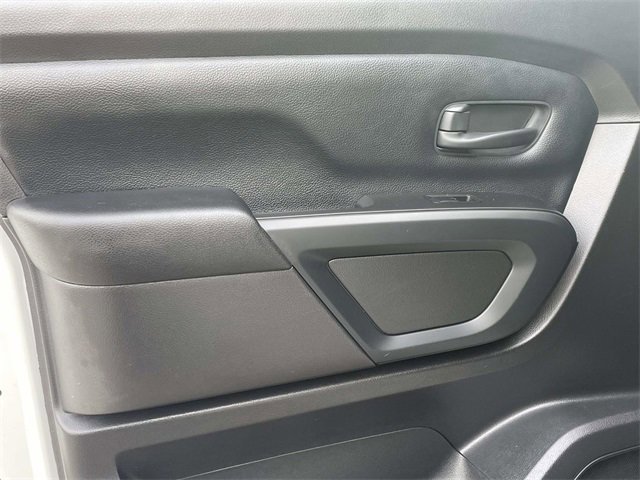 Used 2021 Nissan Titan S w/ S Utility Package image 9