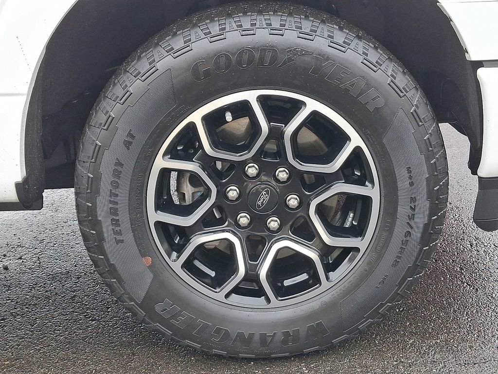 Certified 2022 Ford F150 XLT w/ Equipment Group 302A High image 9