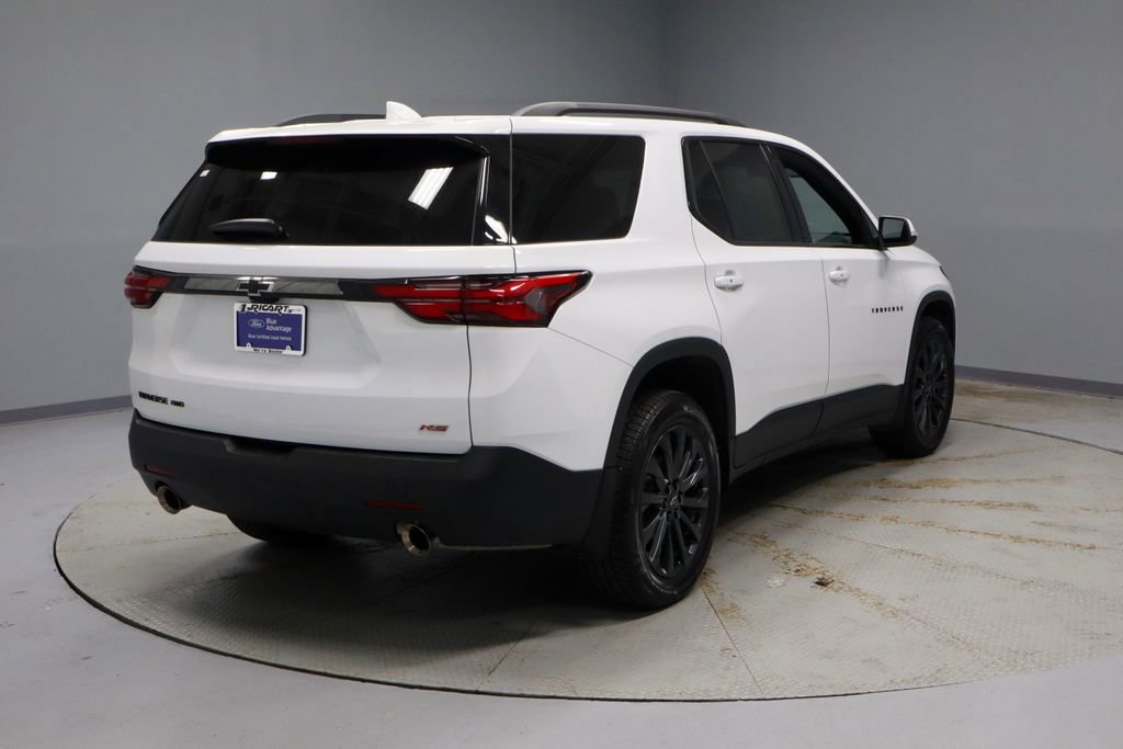 Used 2023 Chevrolet Traverse RS w/ LPO, Floor Liner Package AWD/4WD image 12