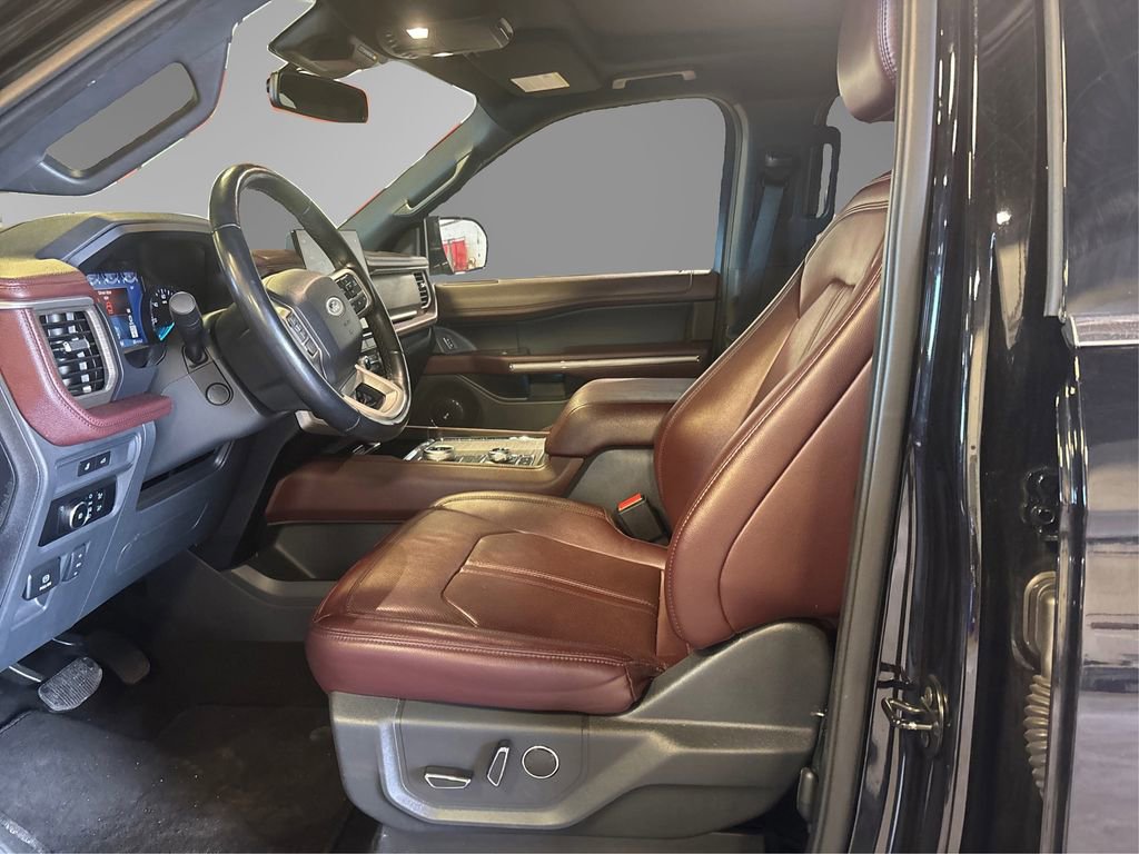 Certified 2024 Ford Expedition Limited AWD/4WD image 9
