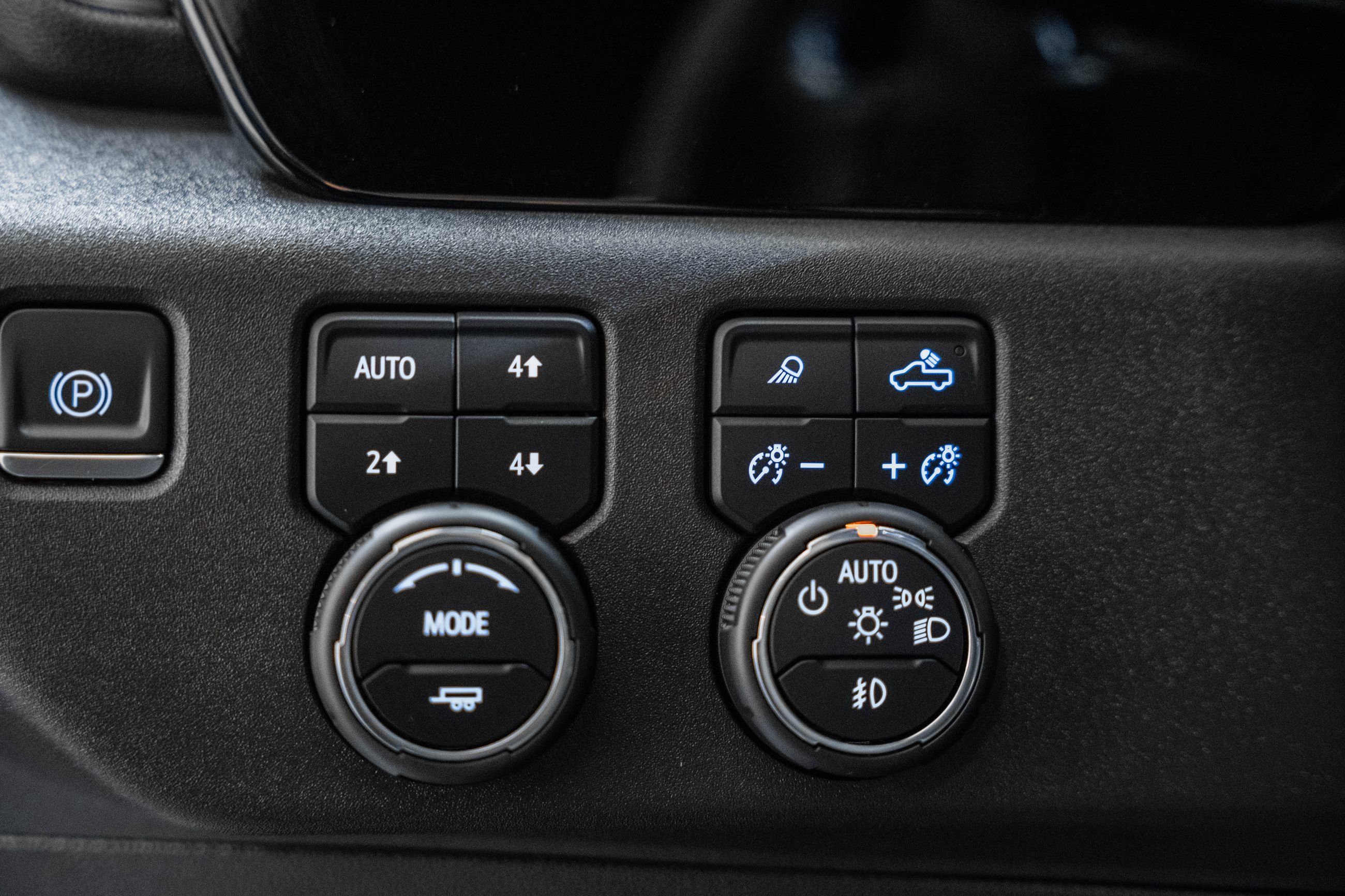 Used 2024 Chevrolet Silverado 1500 ZR2 image 49