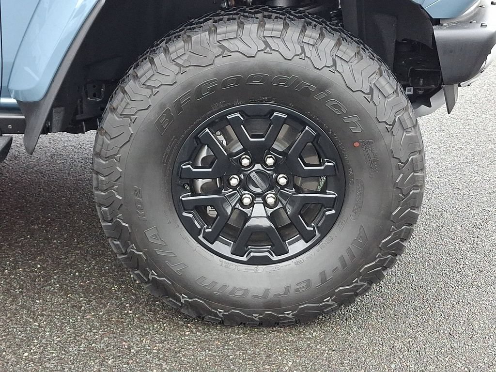 Certified 2025 Ford Bronco Raptor w/ Interior Carbon Fiber Pack AWD/4WD image 8