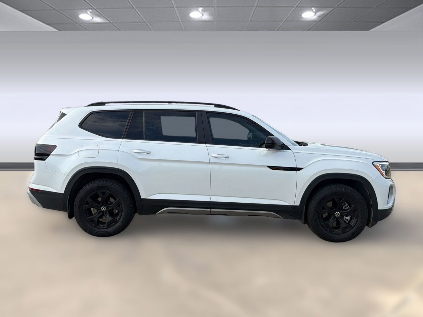 Used 2024 Volkswagen Atlas Peak Edition SEL AWD/4WD image 8