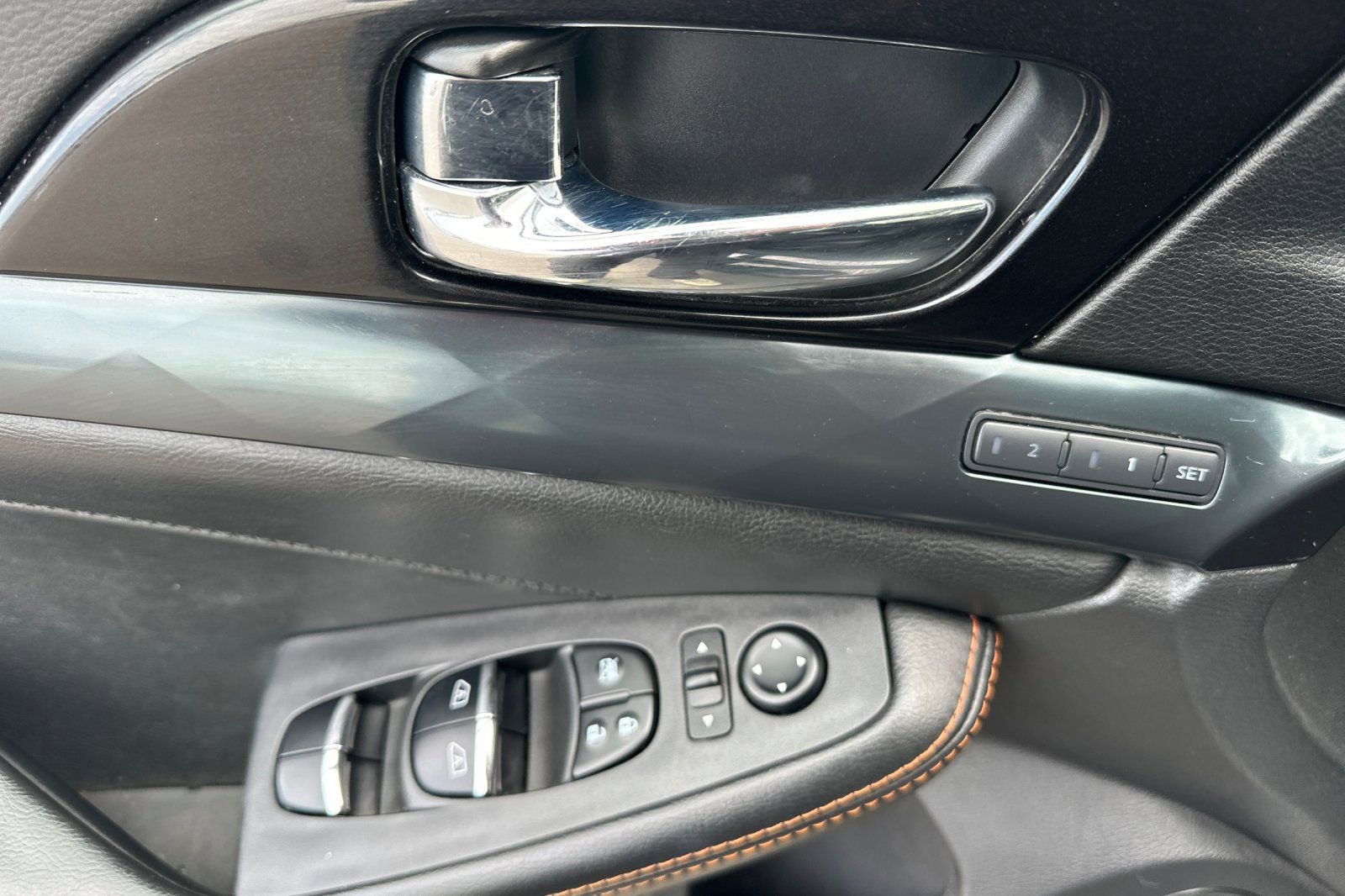 Used 2019 Nissan Maxima SR w/ Premium Package FWD image 10
