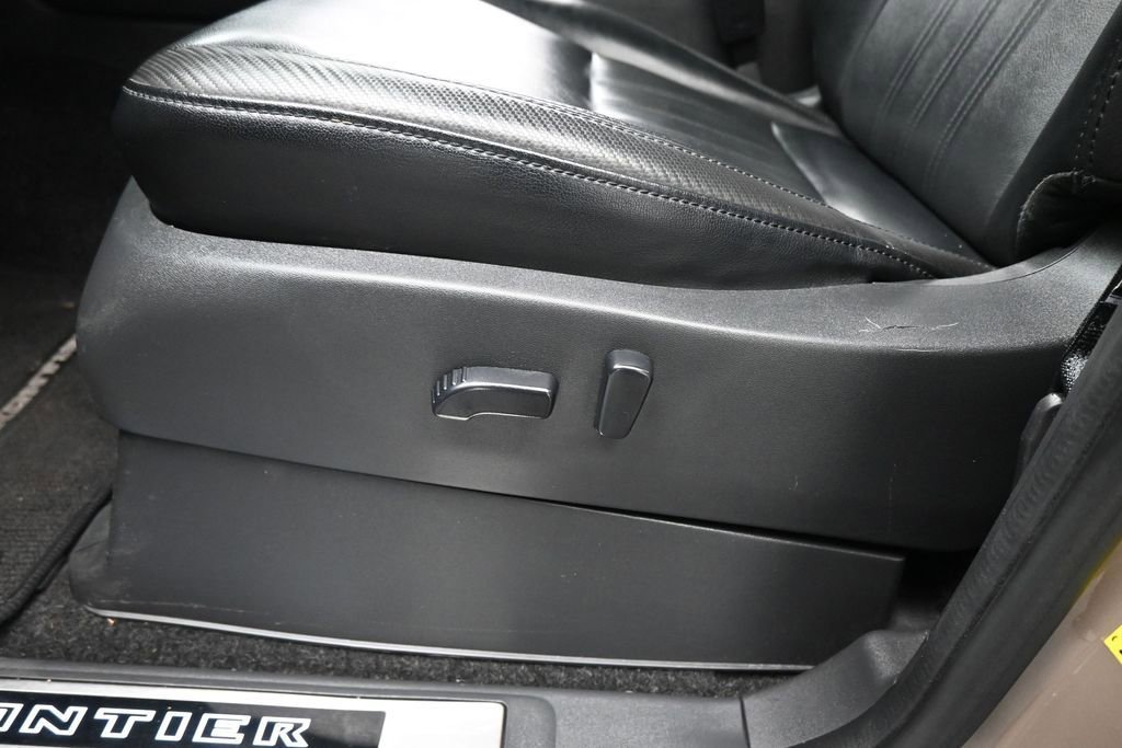 Used 2022 Nissan Frontier Pro-X w/ Pro-X Premium Package RWD image 10