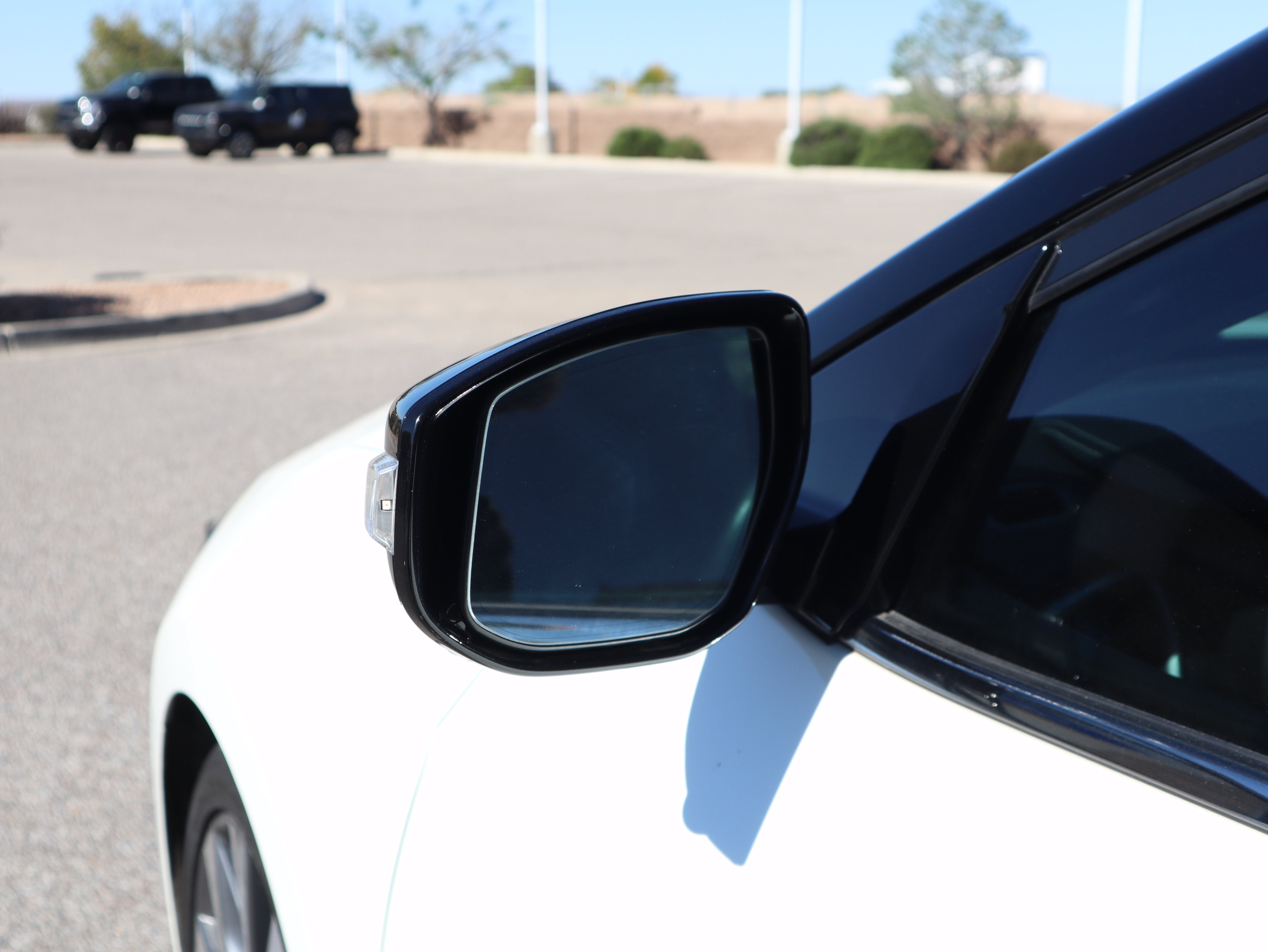 Used 2023 Nissan Maxima Platinum w/ Sport Mat Group FWD image 17