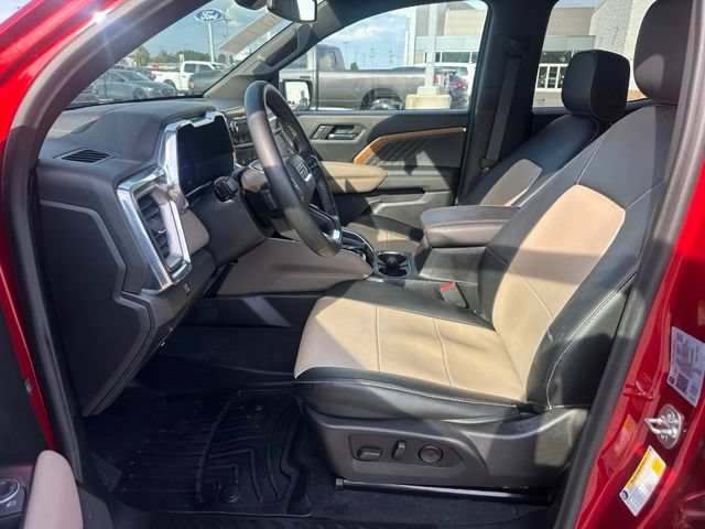 Used 2025 GMC Canyon Denali AWD/4WD image 5