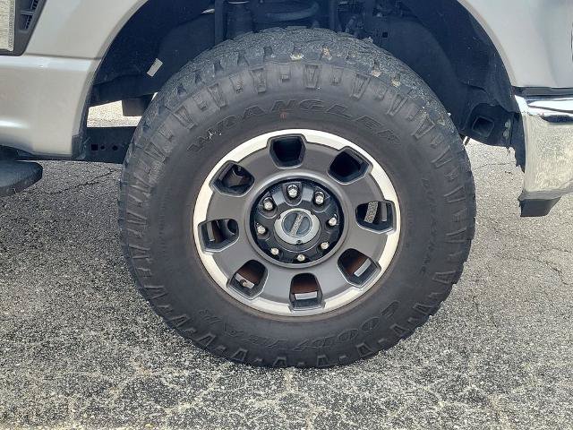 Certified 2023 Ford F350 Lariat w/ Tremor Off-Road Package AWD/4WD image 7