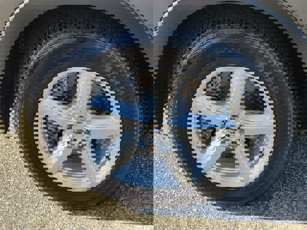 Certified 2019 Ford Explorer XLT w/ Equipment Group 201A image 10