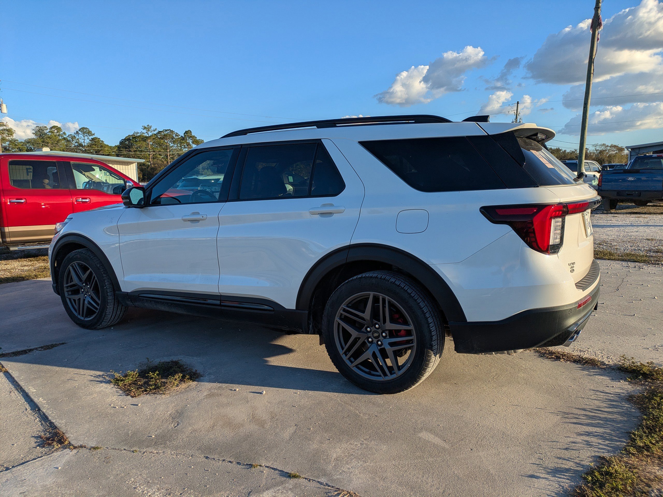 Certified 2025 Ford Explorer ST image 6