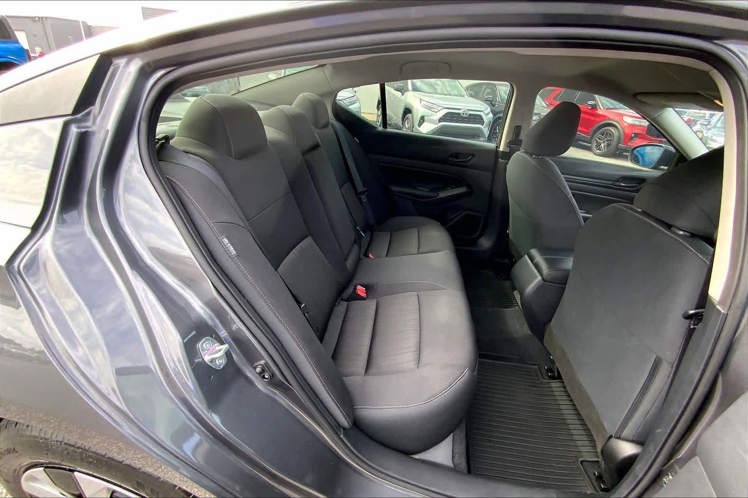 Used 2025 Nissan Altima 2.5 S FWD image 18