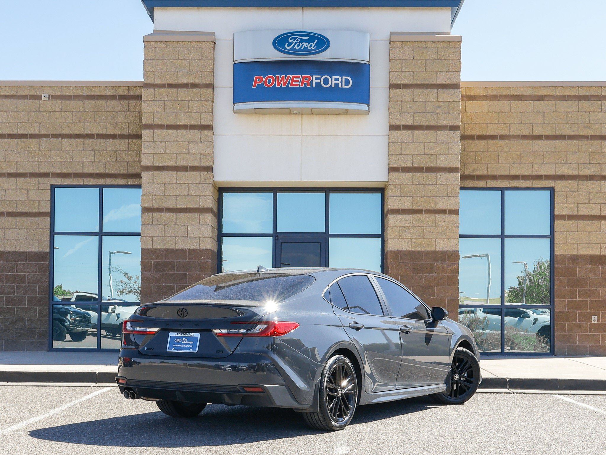 Used 2026 Toyota Camry SE FWD image 6