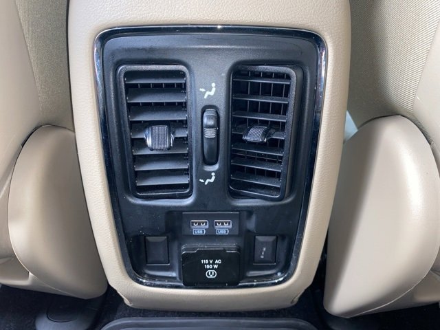 Used 2019 Jeep Grand Cherokee Limited image 23
