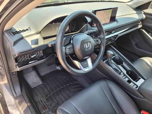 Used 2025 Honda Accord Touring image 18