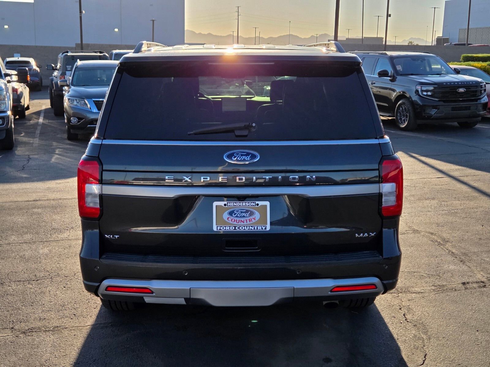 Certified 2024 Ford Expedition Max XLT image 5