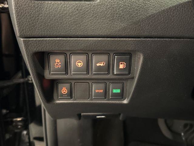 Used 2018 Nissan Rogue SL w/ Premium Package FWD image 19