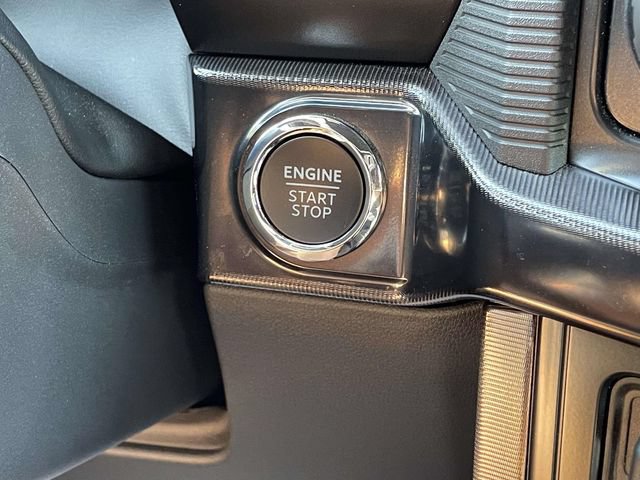 Certified 2025 Ford F150 Raptor w/ Equipment Group 803A Raptor R AWD/4WD image 31