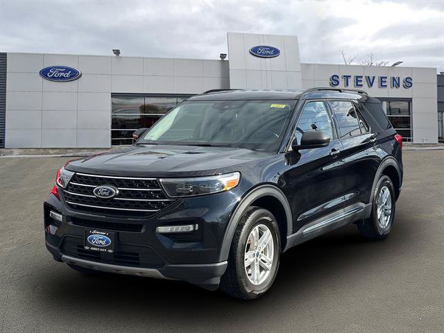 Certified 2022 Ford Explorer XLT w/ Equipment Group 202A AWD/4WD image 2