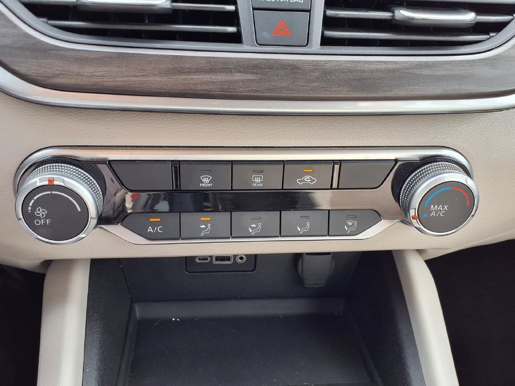 Used 2025 Nissan Altima 2.5 SV FWD image 20