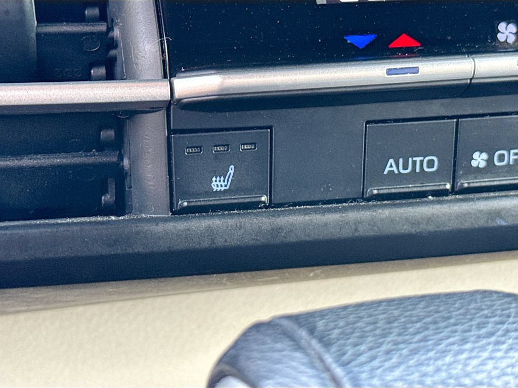 Used 2022 Toyota Sienna XLE w/ XLE Plus Package FWD image 20