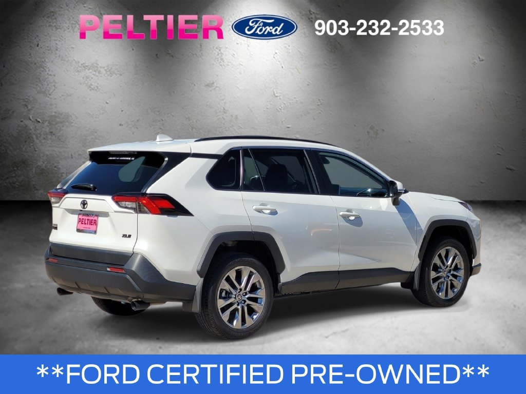 Used 2024 Toyota RAV4 XLE Premium FWD image 4