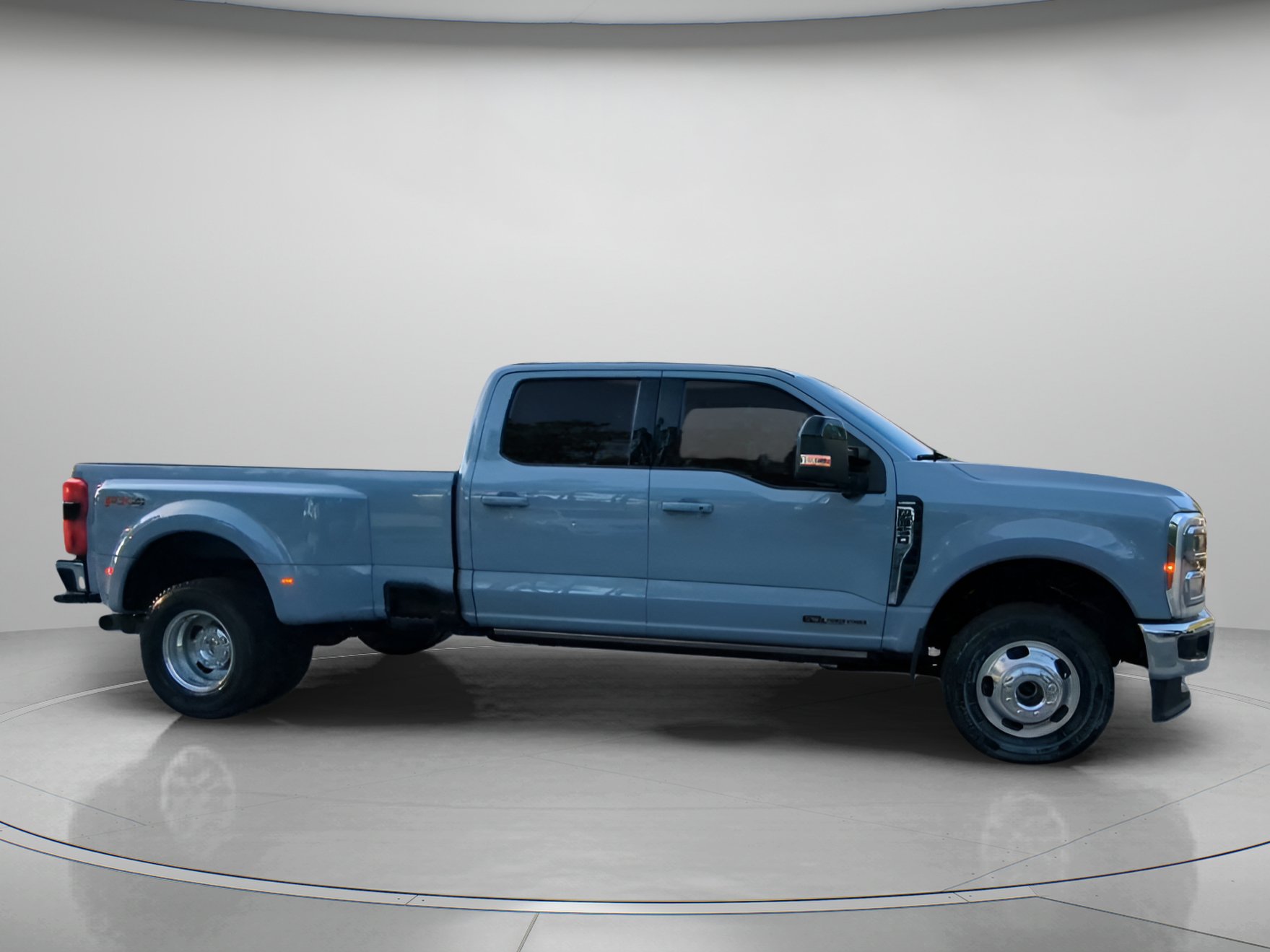 Certified 2024 Ford F350 Lariat w/ Lariat Ultimate Package AWD/4WD image 33