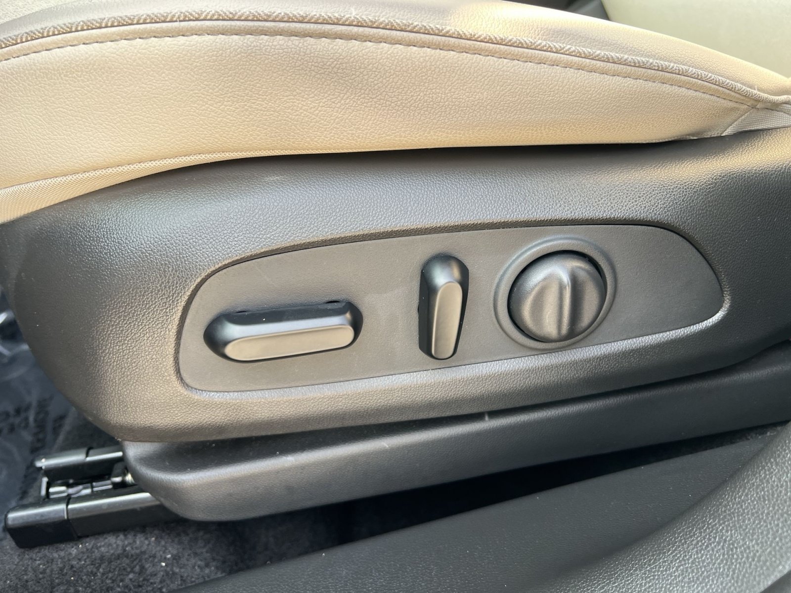 Used 2024 Buick Encore GX Preferred w/ Comfort Package FWD image 14