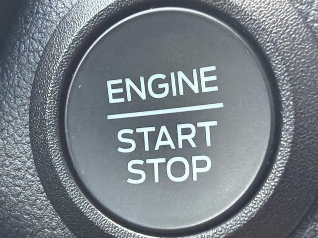Certified 2025 Ford Escape Active AWD/4WD image 31