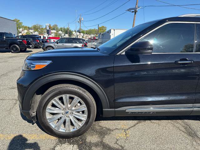 Certified 2024 Ford Explorer Limited w/ Limited Technology Package AWD/4WD image 14