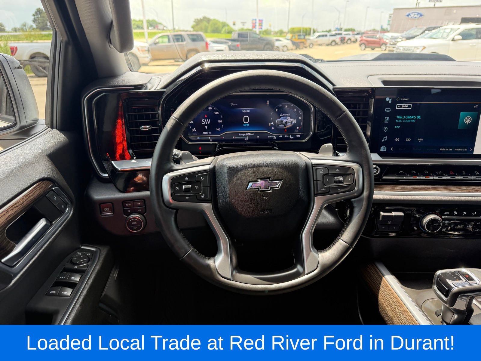 Used 2024 Chevrolet Silverado 1500 LT Trail Boss w/ LT Trail Boss Premium Package AWD/4WD image 13