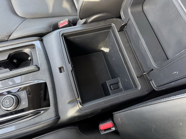 Used 2021 Nissan Armada SV w/ SV Appearance Package image 33