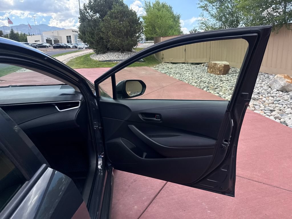 Used 2024 Toyota Corolla LE FWD image 29