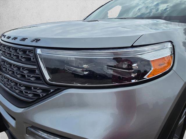 Certified 2023 Ford Explorer XLT w/ Equipment Group 202A RWD image 10