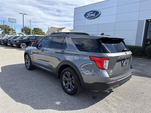Certified 2023 Ford Explorer XLT w/ Equipment Group 202A RWD image 13