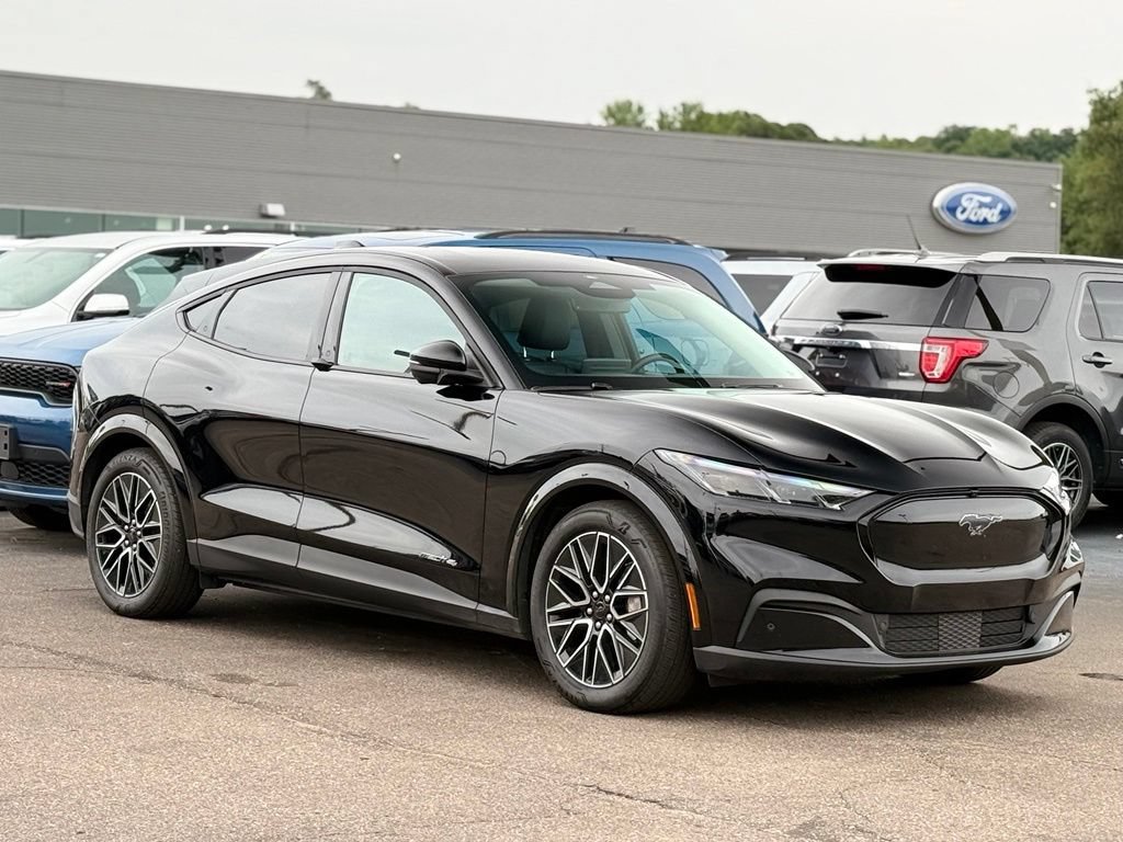 Certified 2025 Ford Mustang Mach-E Premium AWD/4WD image 33
