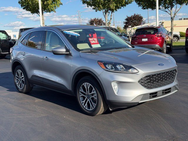 Certified 2022 Ford Escape SEL w/ Technology Package AWD/4WD image 2