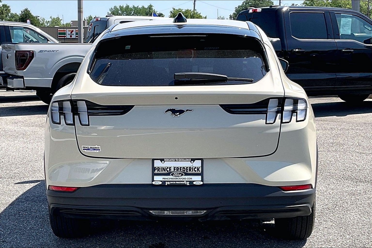 Certified 2025 Ford Mustang Mach-E Select AWD/4WD image 4