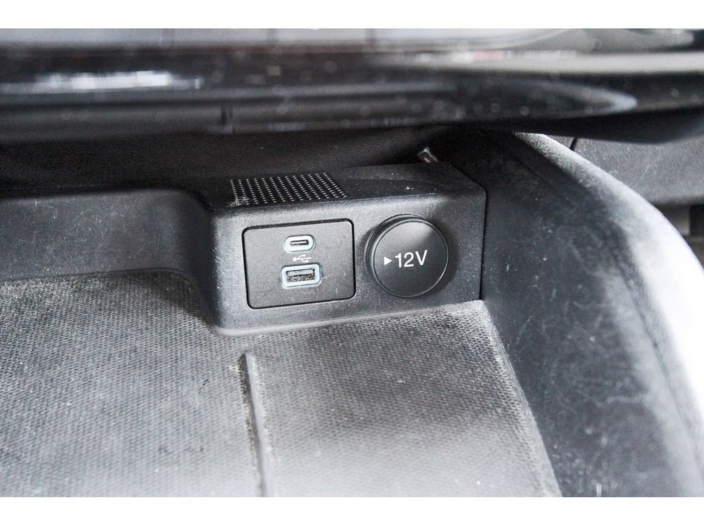 Certified 2022 Ford Escape SE w/ SE Sport Appearance Package FWD image 29