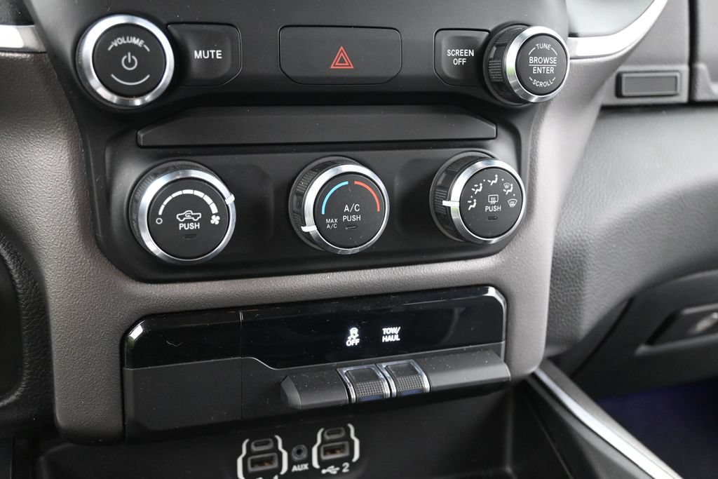 Used 2020 RAM 1500 Big Horn AWD/4WD image 11