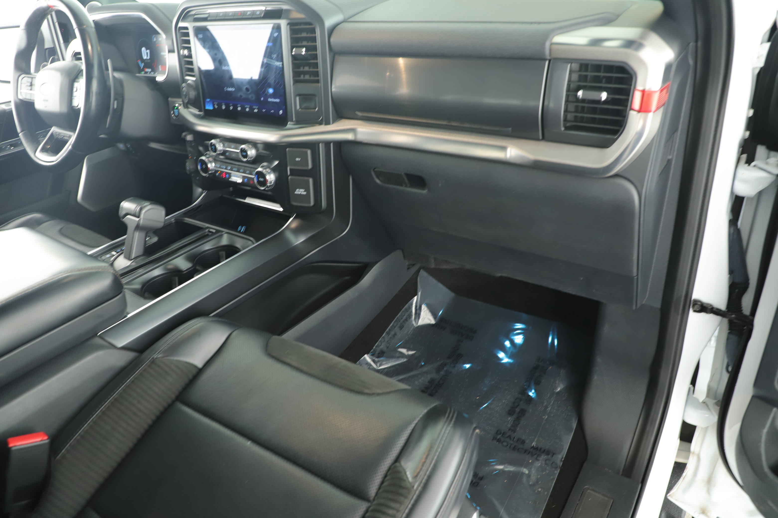 Certified 2022 Ford F150 Raptor w/ Equipment Group 801A High image 19