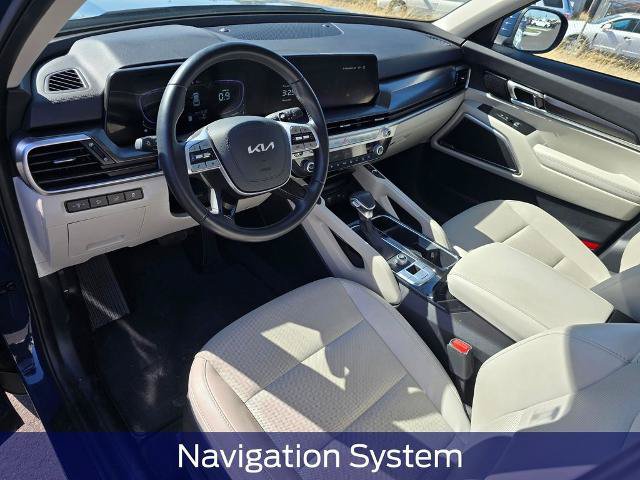 Used 2025 Kia Telluride S FWD image 2