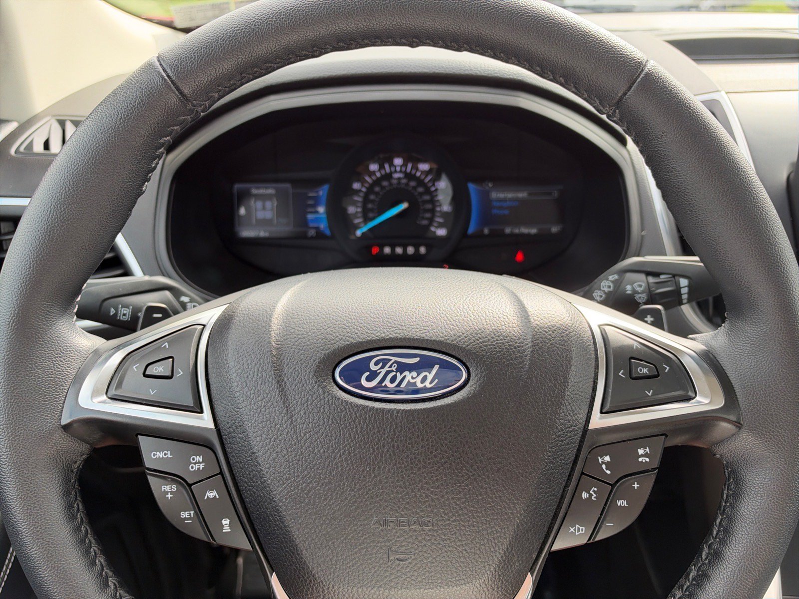 Certified 2024 Ford Edge Titanium w/ Equipment Group 301A AWD/4WD image 24
