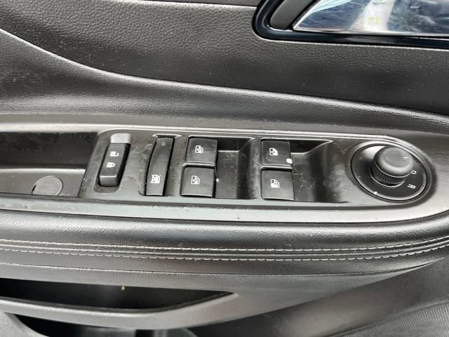 Used 2020 Buick Encore Preferred AWD/4WD image 22