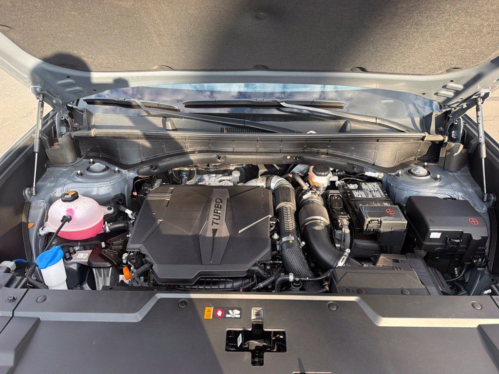 Used 2026 Hyundai Santa Fe SEL FWD image 19