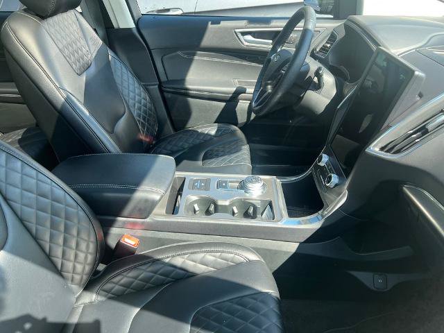 Certified 2024 Ford Edge Titanium AWD/4WD image 9