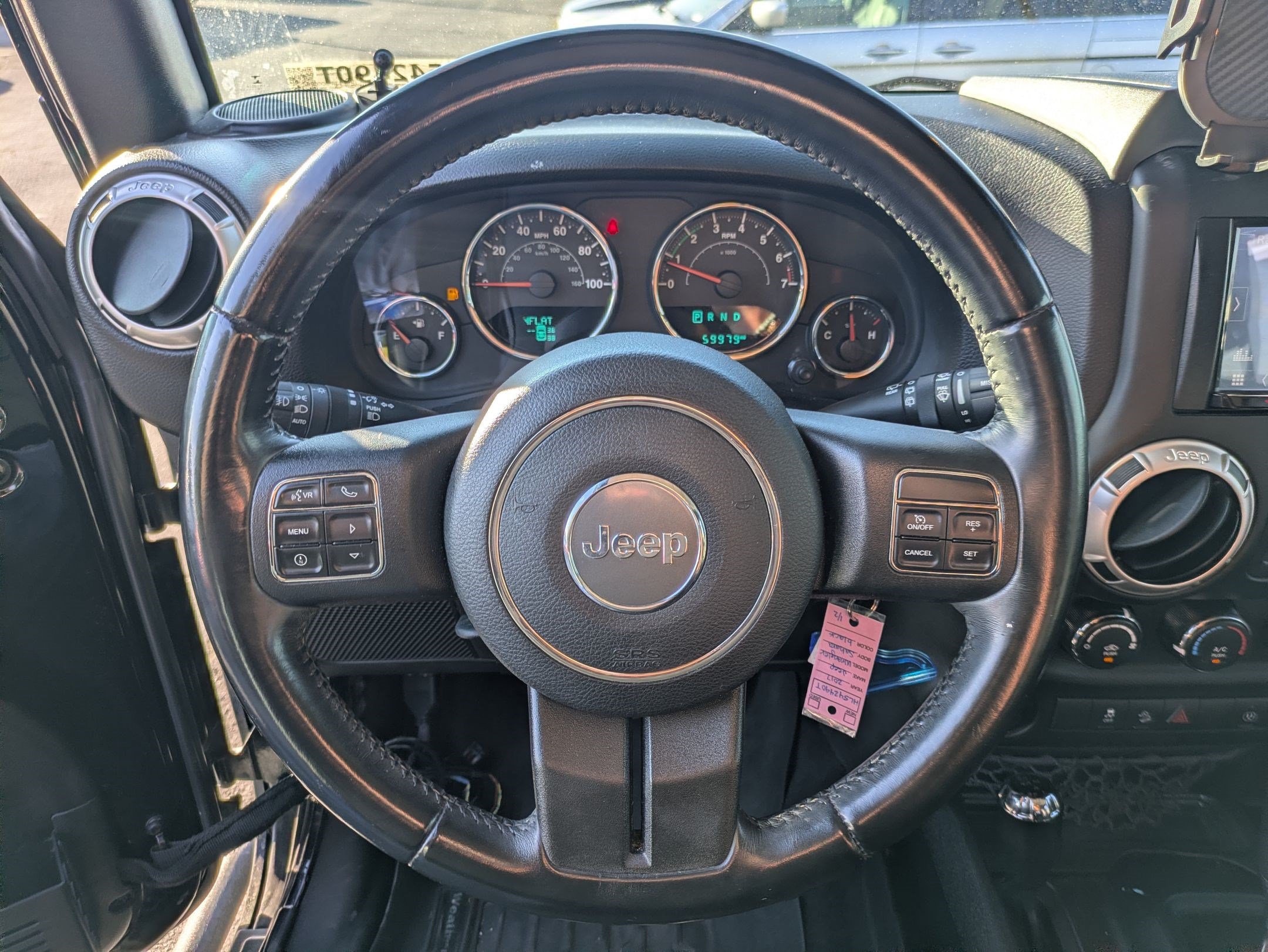 Used 2017 Jeep Wrangler Unlimited Sahara w/ Connectivity Group AWD/4WD image 18