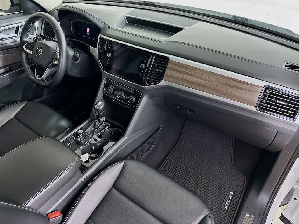Used 2022 Volkswagen Atlas SEL AWD/4WD image 34