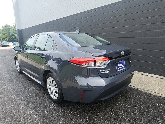 Used 2025 Toyota Corolla LE FWD image 4