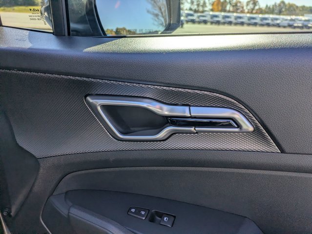 Used 2025 Kia Sportage LX image 33